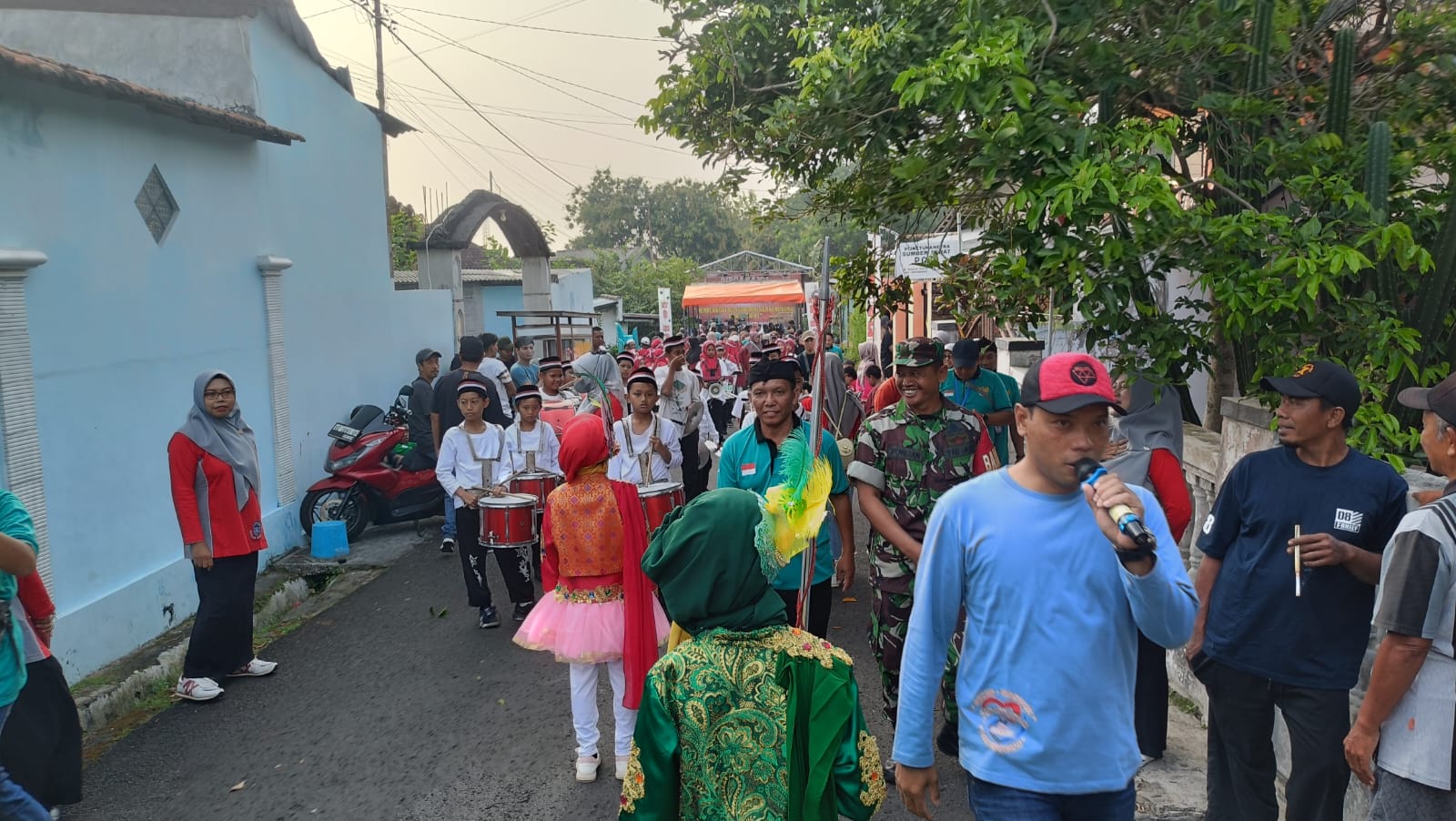 Babinsa Koramil 0804/01 Magetan Hadiri Jalan Sehat Di Wilayah Binaannya