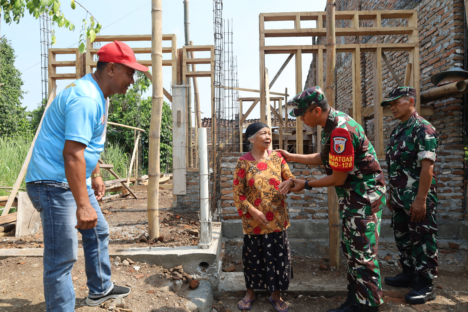 Dandim 0804/Magetan Tinjau Progres Fisik TMMD di Desa Kembangan