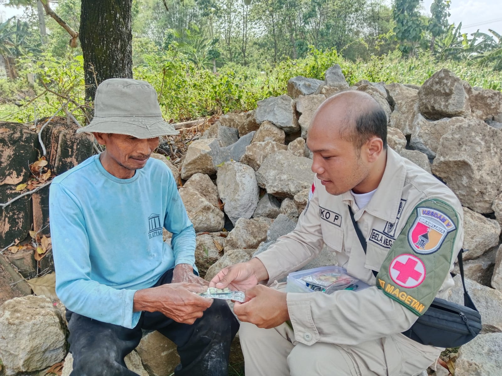 Satgas TMMD ke-126 Kodim 0804/Magetan Terjunkan Tim Kesehatan Layani Warga