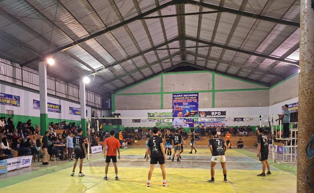 Babinsa Posramil Ngariboyo Pengamanan Penutupan Turnamen Bola Voli Sartono Cup VII