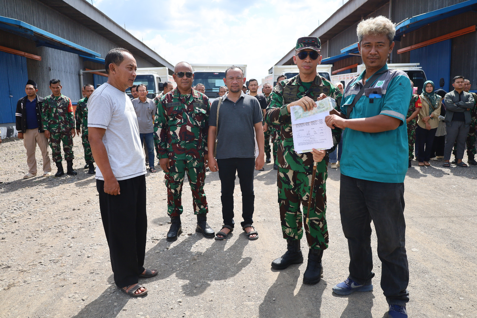 Dandim 0804 Magetan Pastikan Pendistribusian Kendaraan KDKMP Berjalan Dengan Lancar